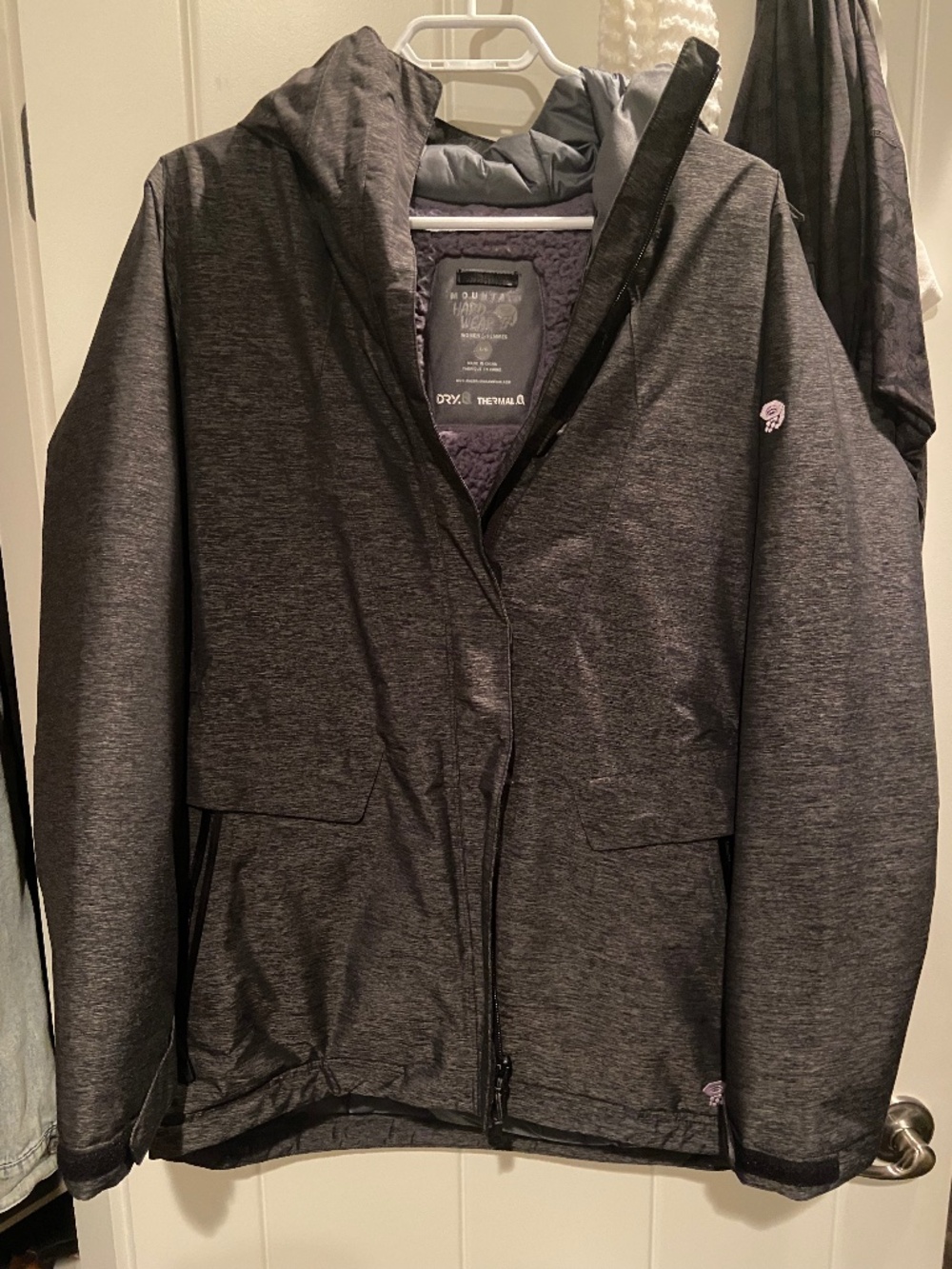 Mountain Hardwear Women’s Thermal Winter Jacket - Dark Grey L